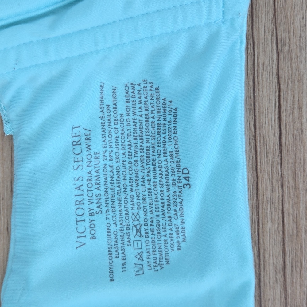 Victoria's Secret Aqua Blue Sky Blue Lace Bra 34D BODY BY VICTORIA NO WIRE - Picture 3 of 6